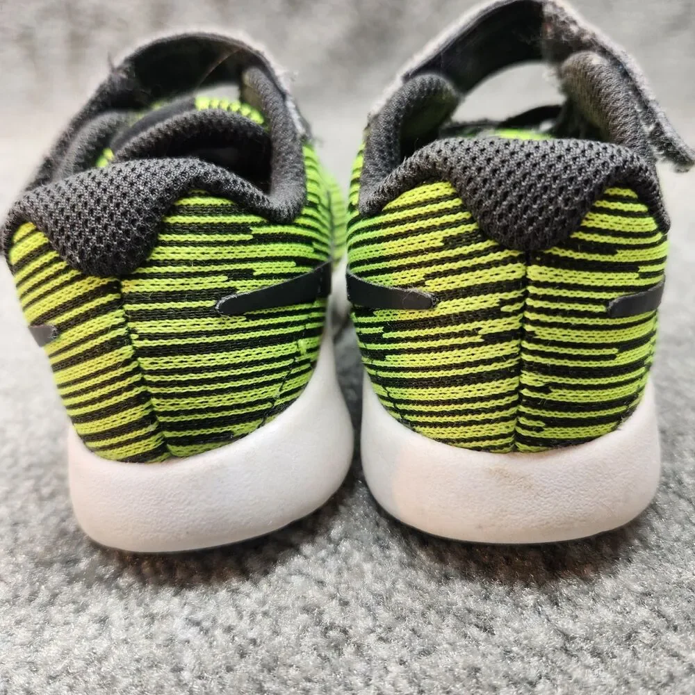 Nike Tanjun SE Baby Toddler Shoes Size 6C Green Running Walking Sneakers Comfort